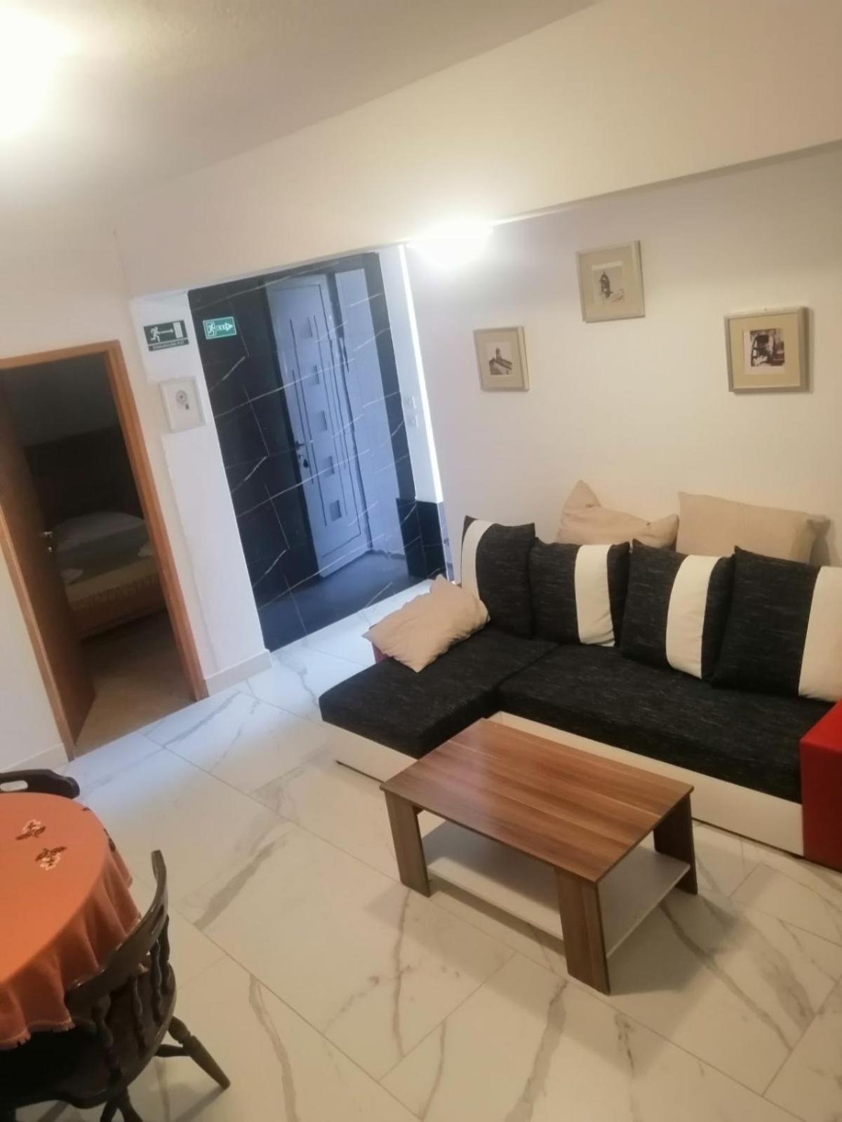 Apartments Rako Брела Экстерьер фото