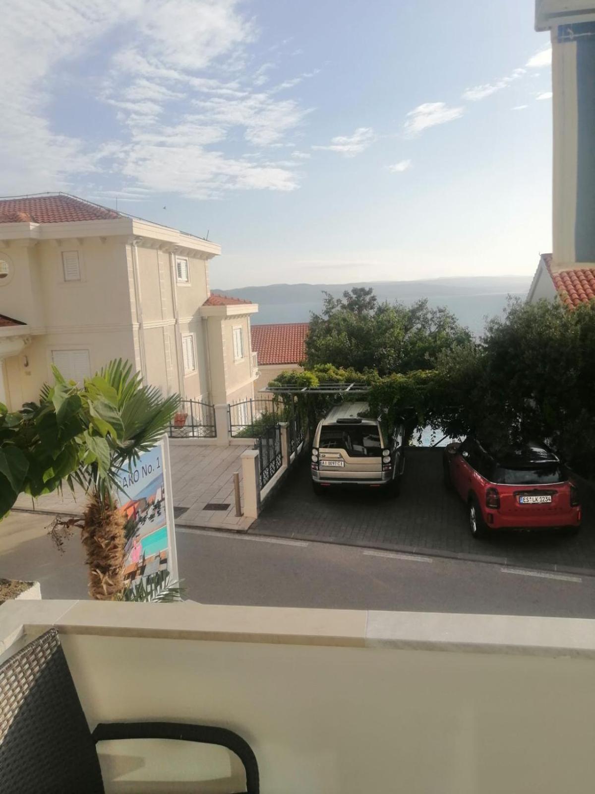 Apartments Rako Брела Экстерьер фото